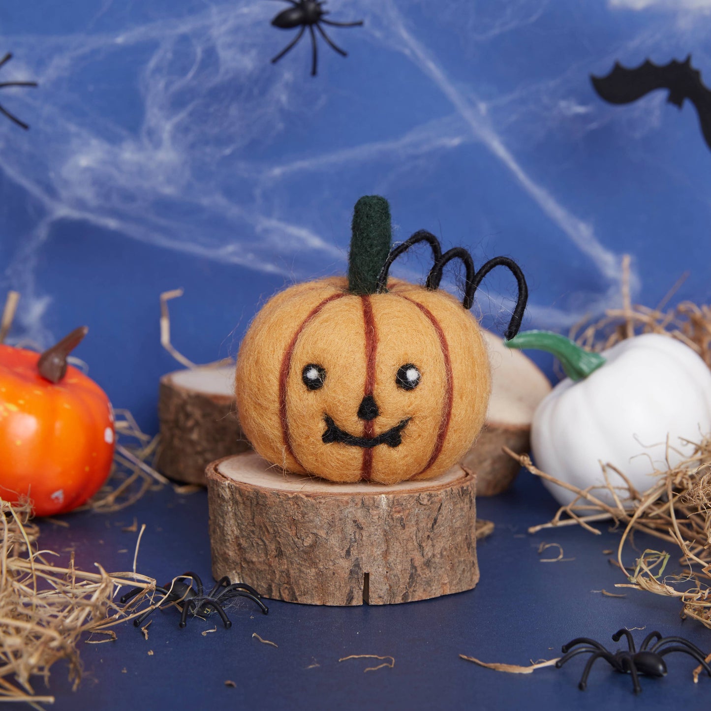 Simply Make Needle Felting Kit Halloween Pumpkin Trio, Gifts